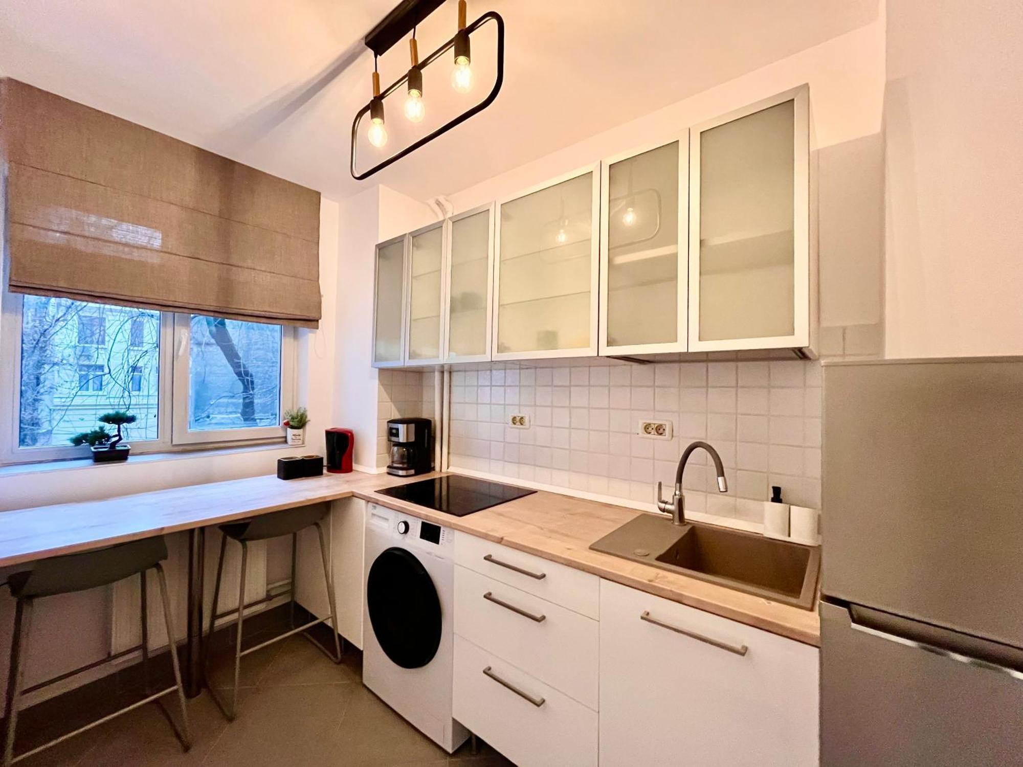 Cozy Apartment With Balcony بوخارست المظهر الخارجي الصورة