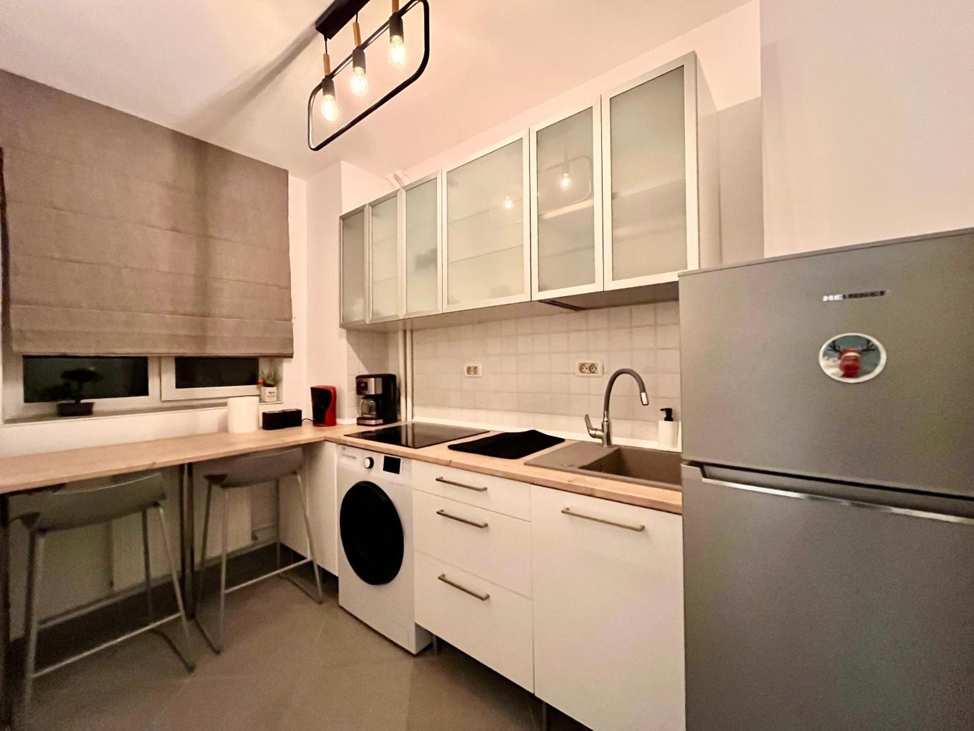 Cozy Apartment With Balcony بوخارست المظهر الخارجي الصورة