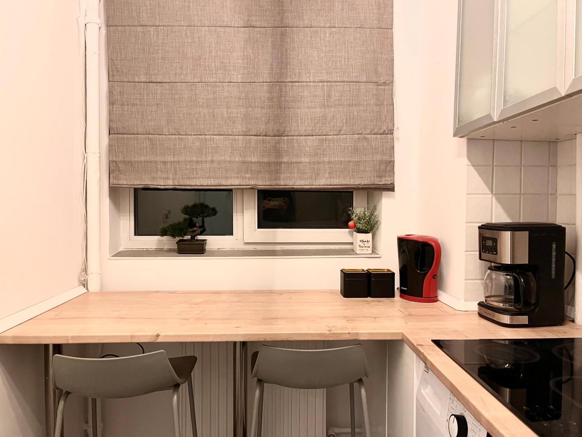 Cozy Apartment With Balcony بوخارست المظهر الخارجي الصورة